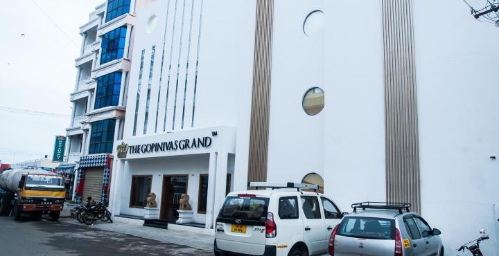Hotel The Gopinivas Grand à Kânyâkumârî Extérieur photo