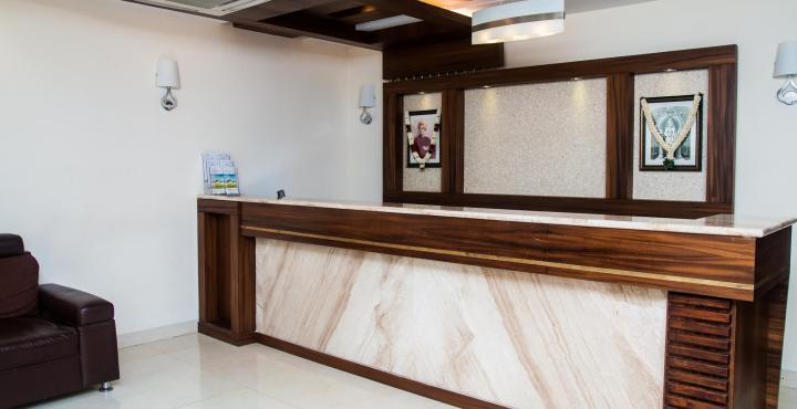 Hotel The Gopinivas Grand à Kânyâkumârî Extérieur photo