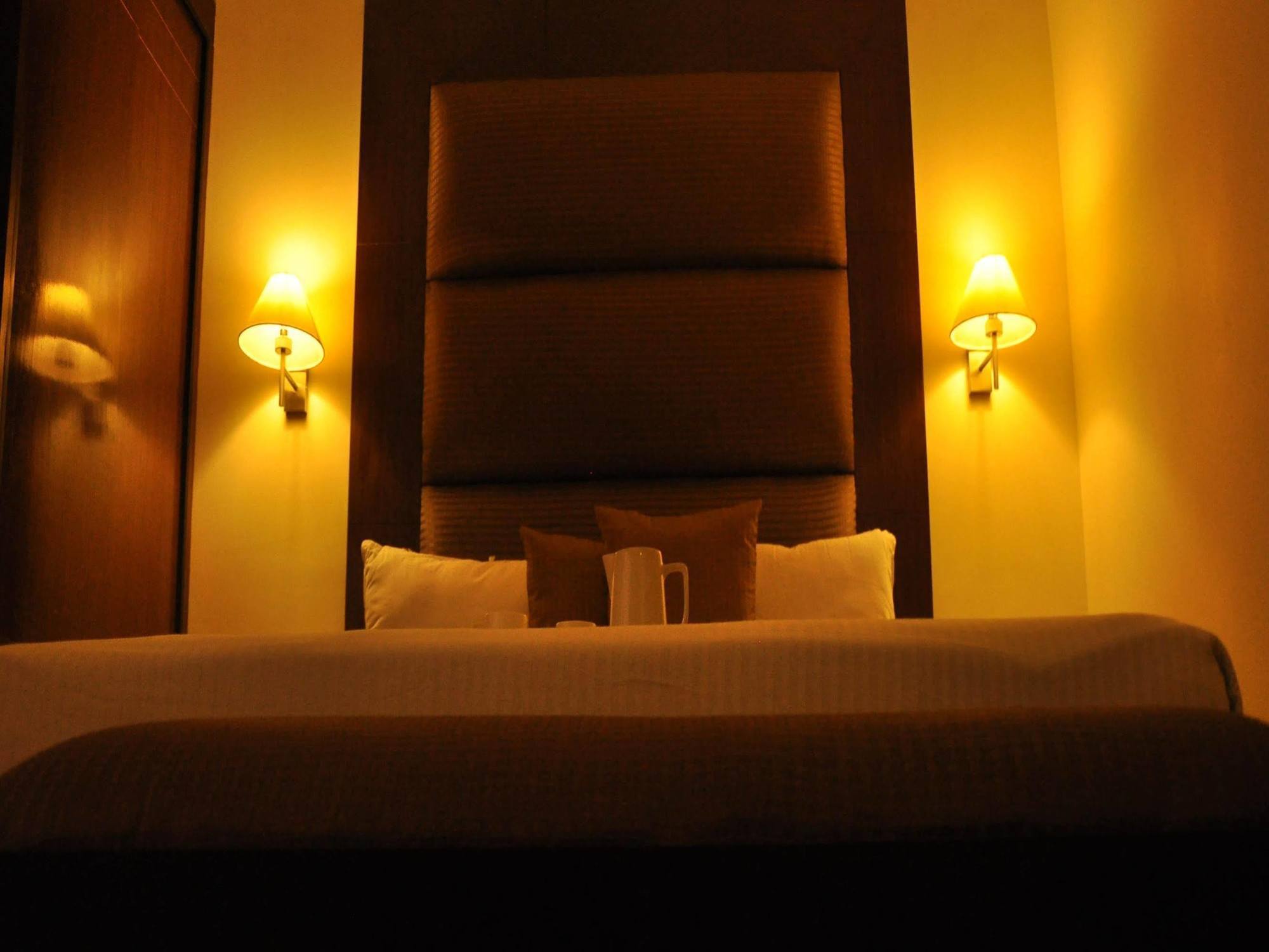 Hotel The Gopinivas Grand à Kânyâkumârî Extérieur photo