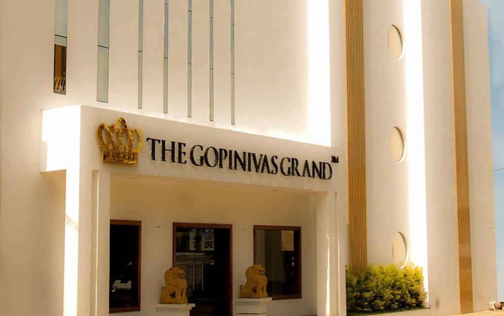 Hotel The Gopinivas Grand à Kânyâkumârî Extérieur photo